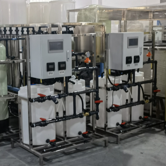 Circulerend water doseringsapparaat voor schaalpreventie en sterilisatie PLC -systeem