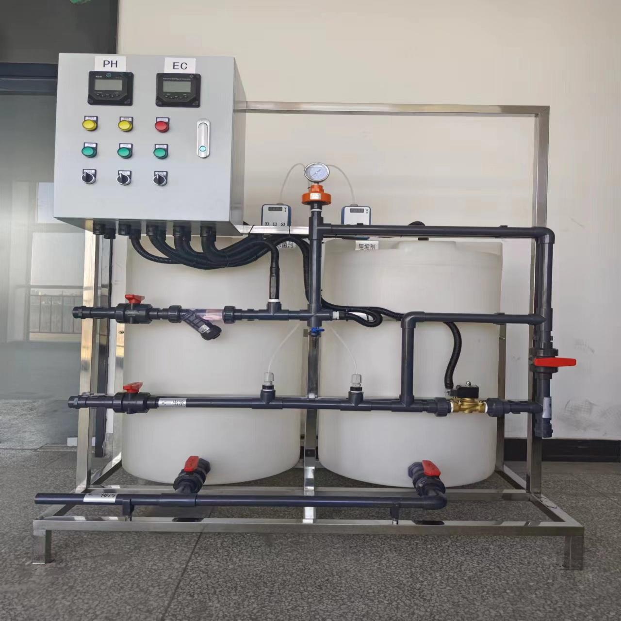 Schaalpreventie en sterilisatie dubbele pomp dubbele vat circulerend water doseringsapparaat